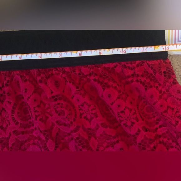 Boho Outfit
LuLa Rou Red Lace Skirt
Gilly Hicks Bralette 
White Blouse 
Sz Sm - Picture 3 of 14